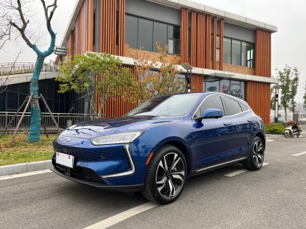 赛力斯SF5 2021款 华为智选四驱版