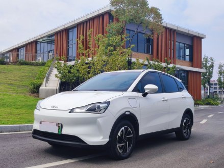 哪吒V 2021款 长续航娱乐版升级型