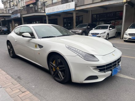法拉利FF 2012款 6.3L V12