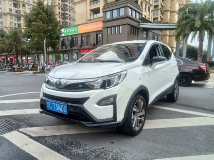 元 2017款 1.5L 自动酷炫互联型