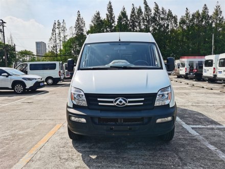 上汽大通MAXUS V80 2015款 2.5T 手动商杰版短轴中顶