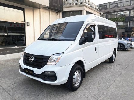 上汽大通MAXUS V80 2018款 2.5T 6挡手动傲运通长轴中顶7/10座