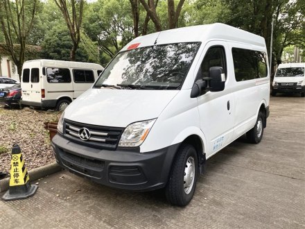上汽大通MAXUS V80 2011款 2.5T 短轴中顶运杰版