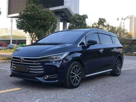 宋MAX 2017款 1.5T 自动智联精英型 7座