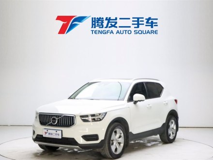 沃尔沃XC40(进口) 2019款 T4 四驱破晓冰雪白