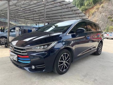宋MAX 2017款 1.5T 自动智联豪华型 7座