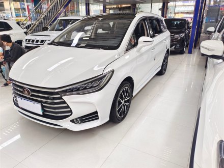 宋MAX 2018款 1.5T 自动智联尊享型 6座