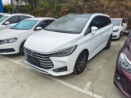 宋MAX 2017款 1.5T 自动智联尊贵型 7座