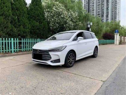 宋MAX 2017款 1.5T 自动智联豪华型 7座