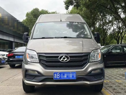 上汽大通MAXUS V80 2018款 2.5T 6挡手动傲运通改款长轴高顶7座
