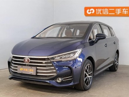 宋MAX 2018款 1.5T 自动智联豪华型 6座