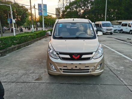 五菱荣光V 2016款 1.5L标准型