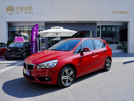宝马2系旅行车 2016款 218i 运动设计套装