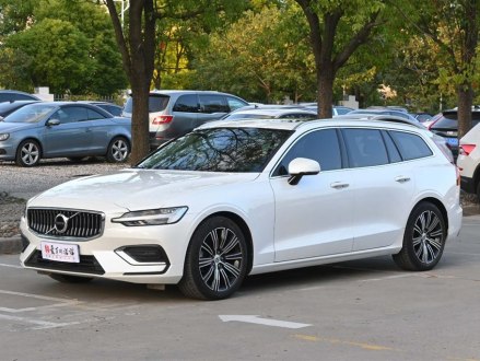 沃尔沃V60 2020款 T5 智远豪华版