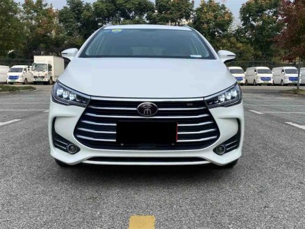 宋MAX 2019款 1.5T 手动智联睿逸天窗型 7座 国VI