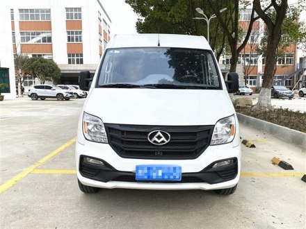 上汽大通MAXUS V80 2018款 2.5T AMT傲运通短轴中顶5-6座