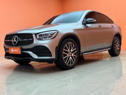 奔驰GLC轿跑 2020款 GLC 300 4MATIC 轿跑SUV