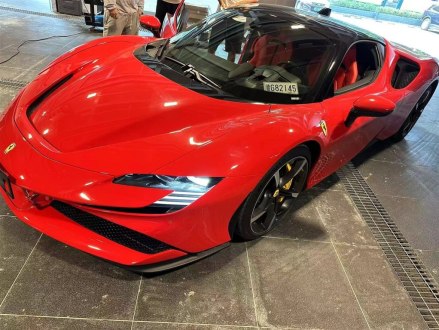 SF90 2020款 3.9T V8 Stradale