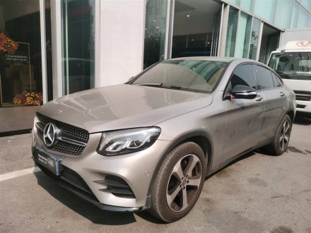 奔驰GLC轿跑 2019款 GLC 200 4MATIC 轿跑SUV
