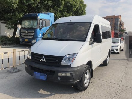 上汽大通MAXUS V80 2011款 2.5T 短轴中顶运杰版