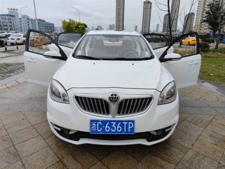 中华H330 2013款 1.5L 自动豪华型