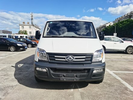 上汽大通MAXUS V80 2018款 2.5T 6挡手动傲运通改款短轴超低顶5-6座