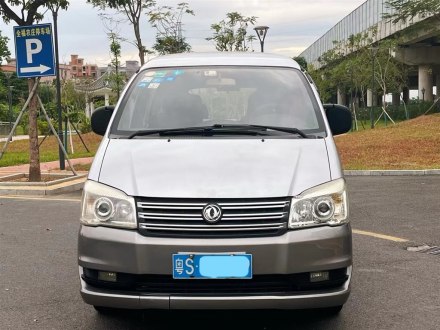 菱智 2013款 M5 Q3 2.0L 7座长轴舒适型