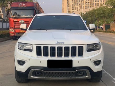 大切诺基进口 2015款 3.0L 舒享导航版