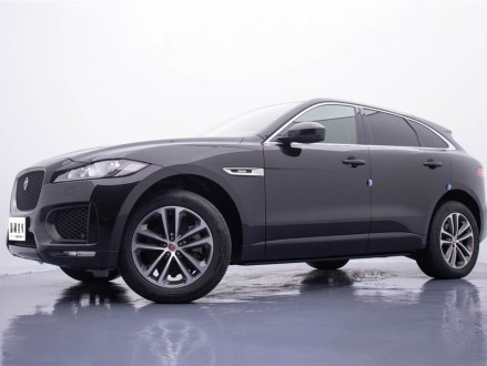 捷豹F-PACE 2018款 改款 2.0T 四驱R-Sport运动版