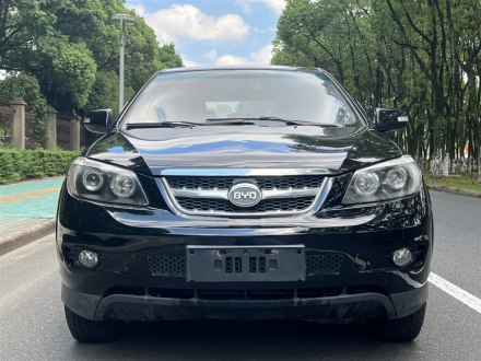 比亚迪S6 2013款 劲悦版 2.0L 手动尊贵型 5座