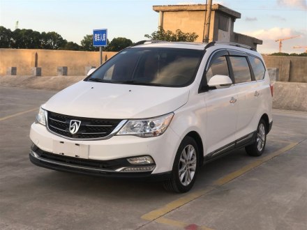 宝骏730 2016款 1.5L 手动豪华型 7座