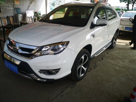 比亚迪S7 2015款 2.0T 升级版 自动尊贵型