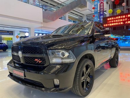 RAM Trucks 2013款 1500 5.7L
