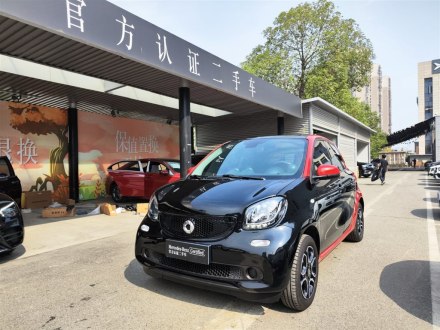 smart forfour 2018款 0.9T 66千瓦先锋版