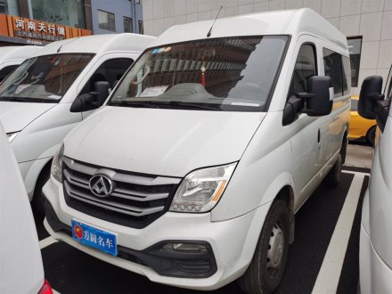 上汽大通MAXUS V80 2018款 2.5T 6挡手动商旅短轴中顶9座