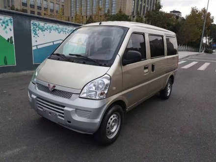 五菱荣光 2011款 1.2L基本型