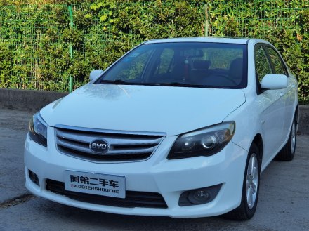 比亚迪L3 2011款 锋畅版 1.8L 自动尊贵型