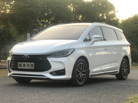宋MAX 2017款 1.5T 自动智联豪华型 7座