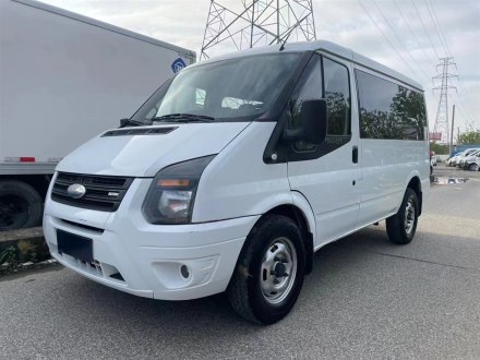 新世代全顺 2016款 2.2T短轴6座中低顶多功能车