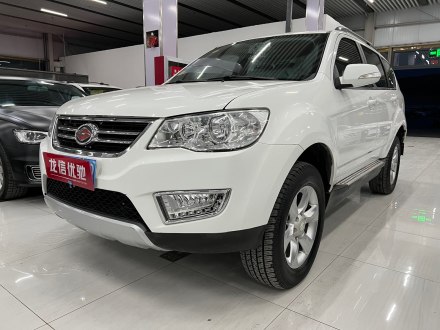 陆风X8 2015款 探索版 2.0T 汽油4X4豪华型