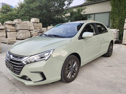 秦新能源 2017款 1.5T 尊贵型