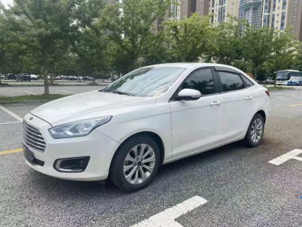 福睿斯 2015款 1.5L 自动时尚型