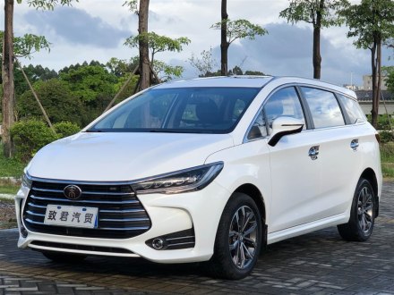宋MAX 2019款 1.5T 自动智联睿逸天窗型 6座 国VI