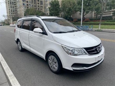 宝骏730 2016款 1.5L 手动舒适型 7座 国V