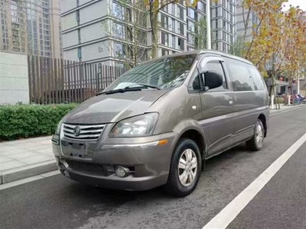 菱智 2013款 M3 1.6L 7座舒适型