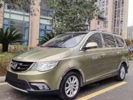 宝骏730 2014款 1.5L 手动标准型 7座