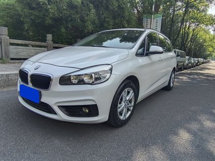 宝马2系多功能旅行车 2015款 218i 领先型