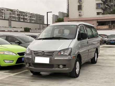 菱智 2014款 M5 Q7 2.0L 7座长轴舒适型