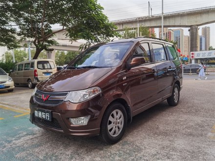 五菱宏光 2015款 1.5L S 基本型国V
