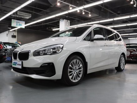 宝马2系多功能旅行车 2019款 220i 领先型